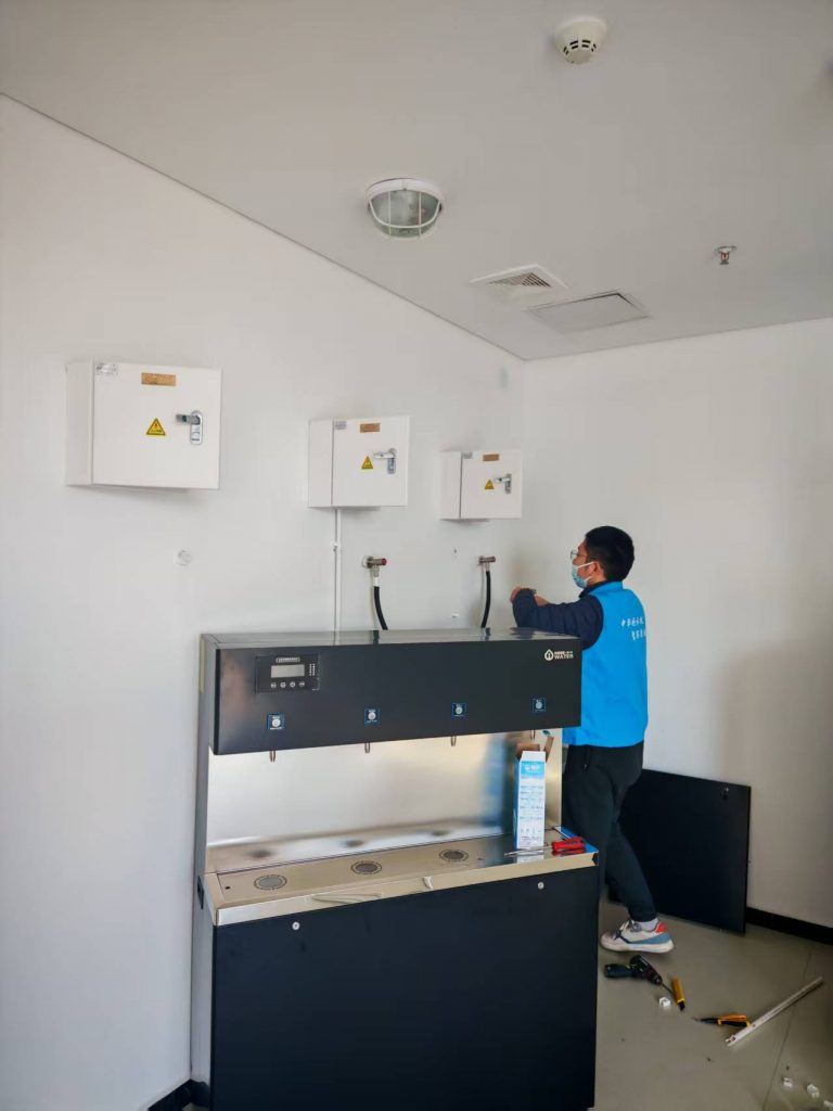 北京大学某附属中学安装饮水设备